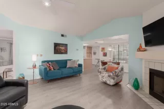 Photo #3: 6831912 Listing 