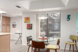 Photo #5: 6831912 Listing 