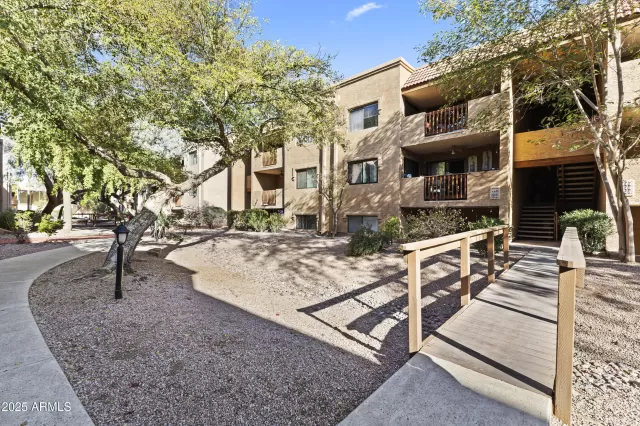 MLS: 6832437 Condo For Sale