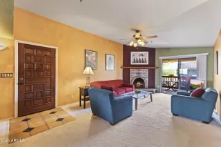 Photo #2: 6832437 Listing 