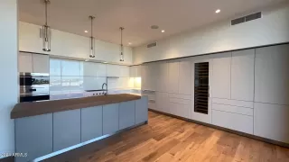 Photo #6: 6832445 Listing 