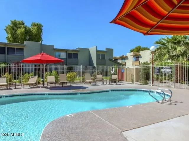 MLS: 6832518 Condo For Sale