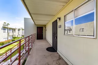 Photo #2: 6832518 Listing