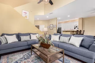 Photo #6: 6832629 Listing 