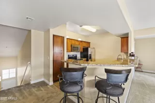 Photo #3: 6832686 Listing 