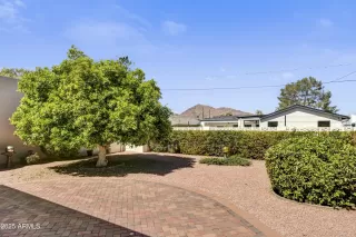 Photo #4: 6832716 Listing 