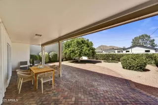 Photo #5: 6832716 Listing 