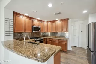 Photo #4: 6832717 Listing