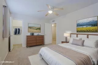 Photo #2: 6832798 Listing