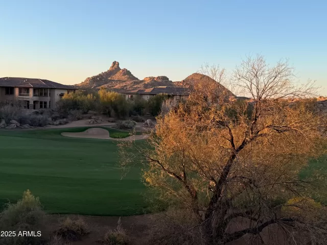 MLS: 6832885 Condo For Sale