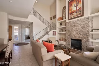 Photo #6: 6832885 Listing 