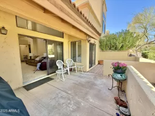 Photo #5: 6832898 Listing