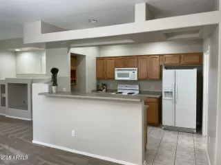 Photo #1: 6833237 Listing 