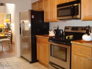 Photo #3: 6833249 Listing 