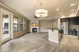 Photo #2: 6833608 Listing