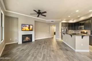 Photo #4: 6833608 Listing