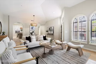 Photo #3: 6833637 Listing 