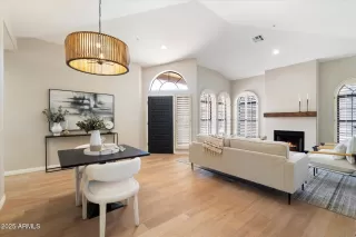 Photo #4: 6833637 Listing 