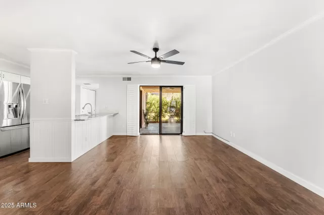 MLS: 6833684 Condo For Sale