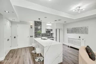 Photo #1: 6833947 Listing