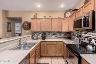 Photo #1: 6834317 Listing
