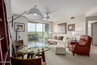 Photo #3: 6834418 Listing