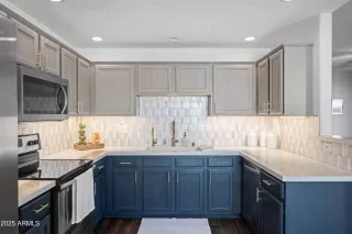 Photo #4: 6834658 Listing 