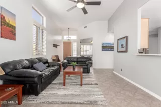 Photo #6: 6834798 Listing