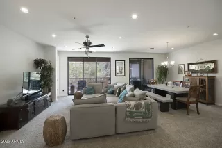 Photo #2: 6835035 Listing 