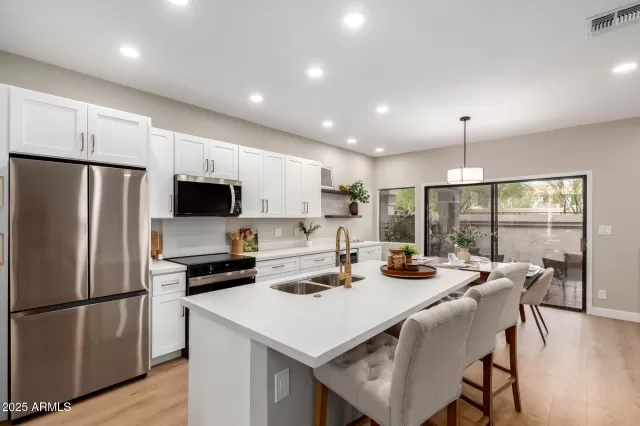 MLS: 6835254 Condo For Sale