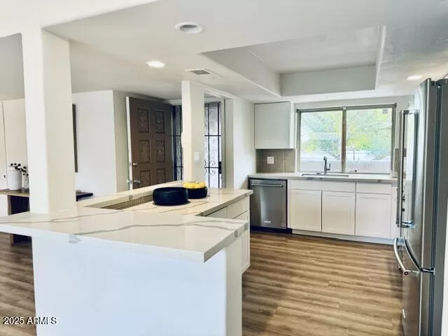 MLS: 6835333 Condo For Sale