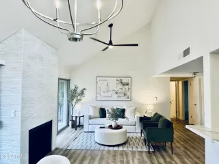 Photo #6: 6835333 Listing