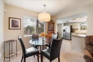 Photo #3: 6835347 Listing