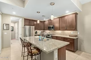 Photo #2: 6835472 Listing 