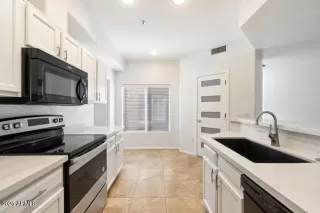 Photo #2: 6835748 Listing 