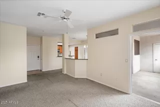 Photo #6: 6835823 Listing