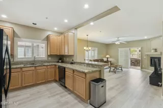 Photo #2: 6835893 Listing