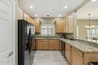 Photo #3: 6835893 Listing