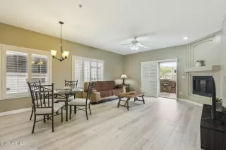 Photo #5: 6835893 Listing