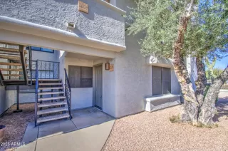 Photo #3: 6836000 Listing 