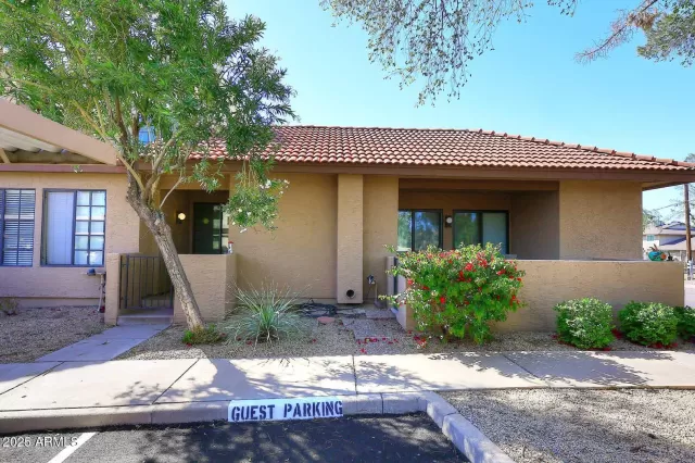 MLS: 6836019 Condo For Sale