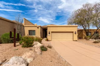 Photo #4: 6836037 Listing