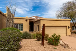 Photo #6: 6836037 Listing