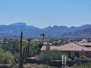 Photo #4: 6836041 Listing