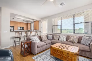 Photo #1: 6836363 Listing 