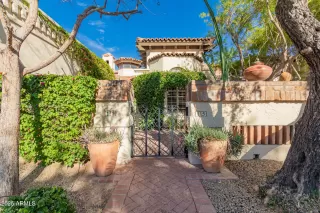 Photo #5: 6836403 Listing 