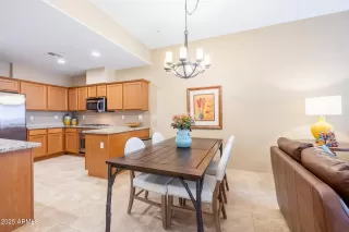 Photo #5: 6836818 Listing 