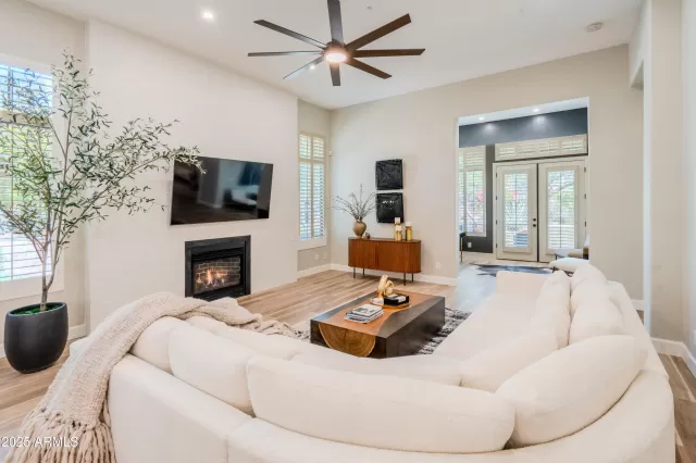 MLS: 6836843 Condo For Sale