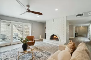 Photo #1: 6837306 Listing 