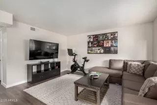 Photo #4: 6837372 Listing 